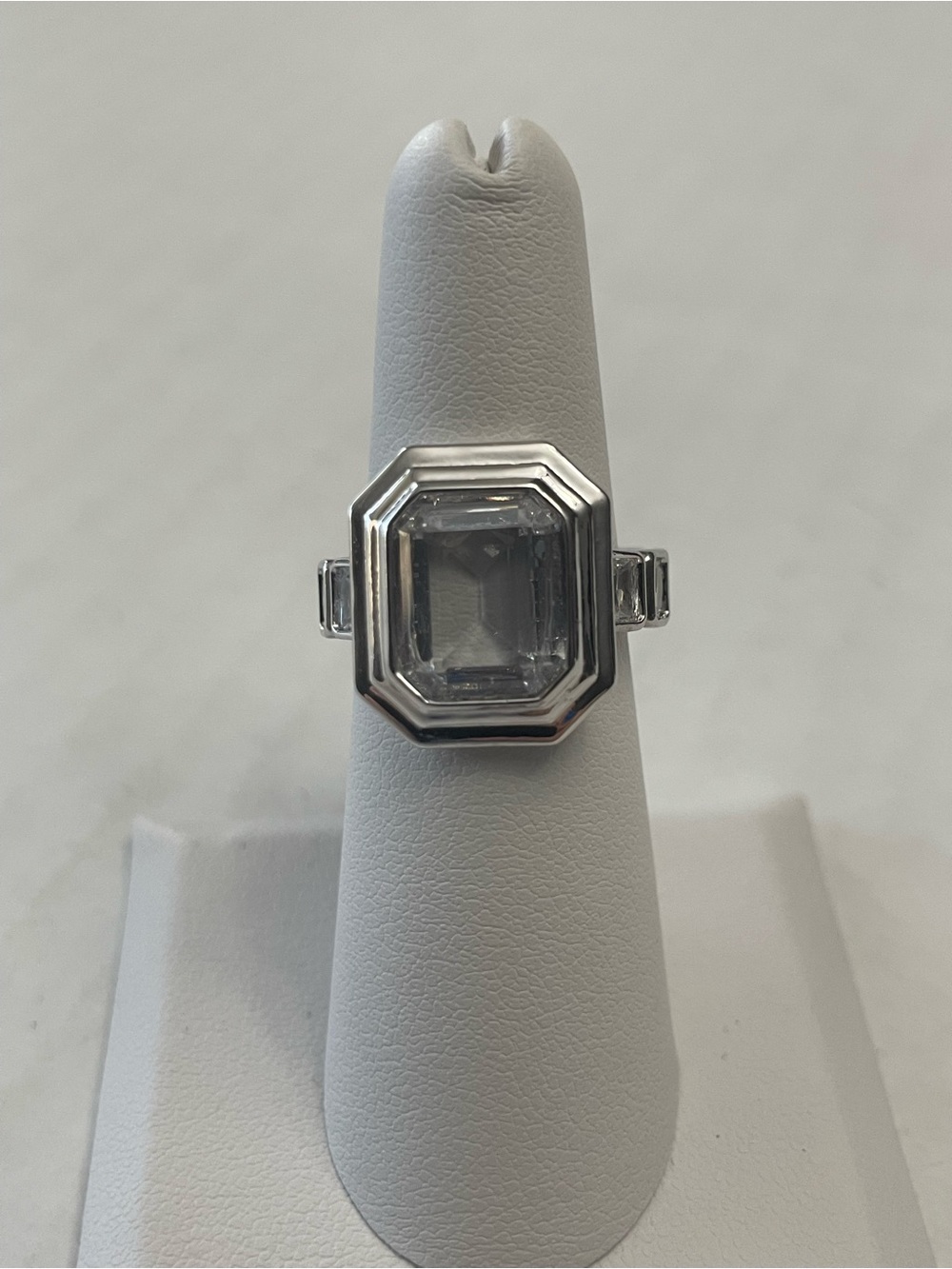 Ring Bomb Party “Enchanted Echo”RG34999 Rhodium/Diamond CZ   Size 6 NWT